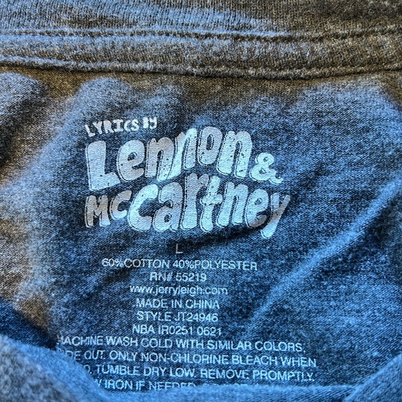 Lennon and McCartney graphic tee. Grey. All you need is live. Large - Picture 2 of 4